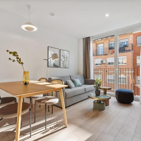 Limehome Valencia Carrer Del Pare Palau I Quer Exterior foto