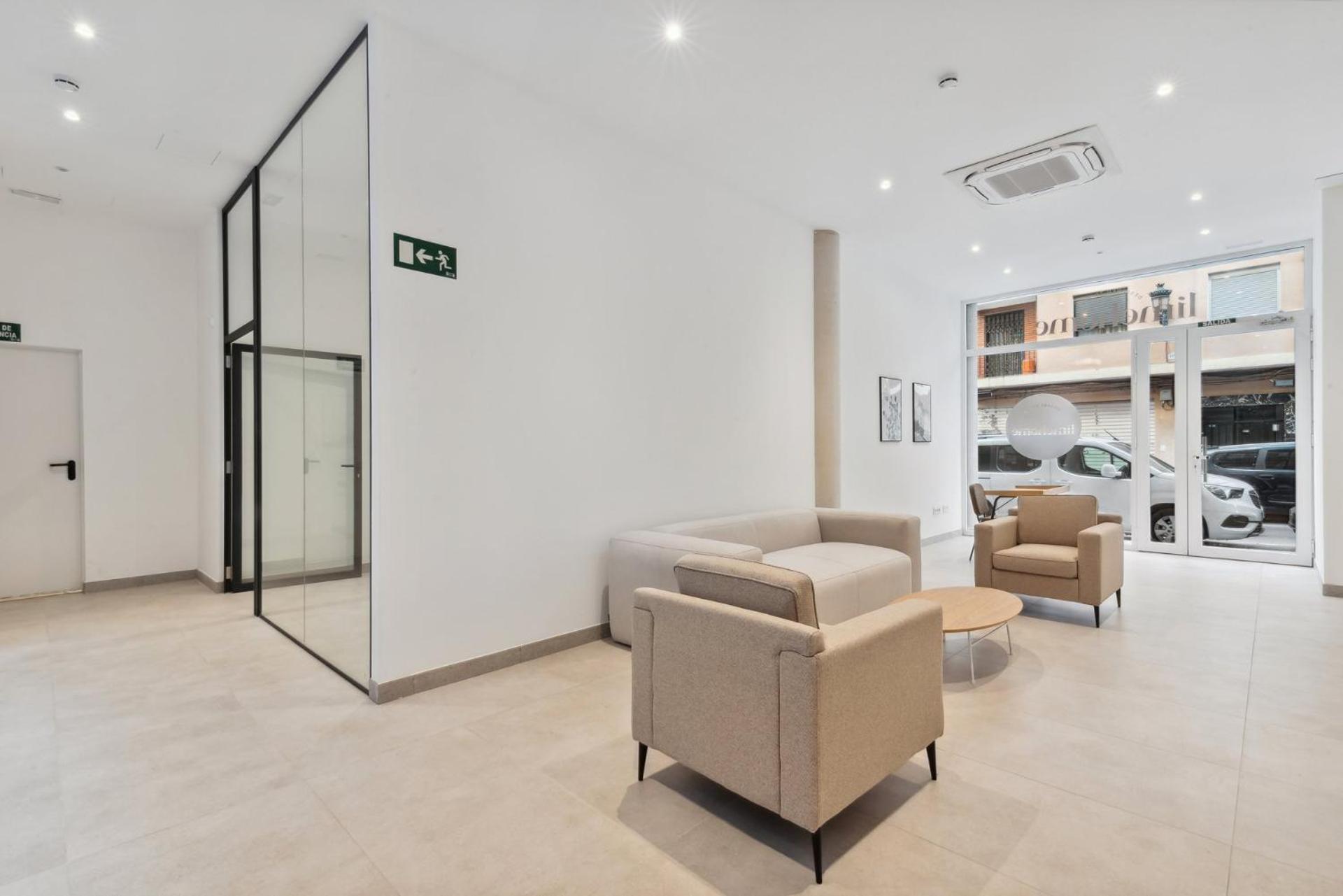 Limehome Valencia Carrer Del Pare Palau I Quer Exterior foto