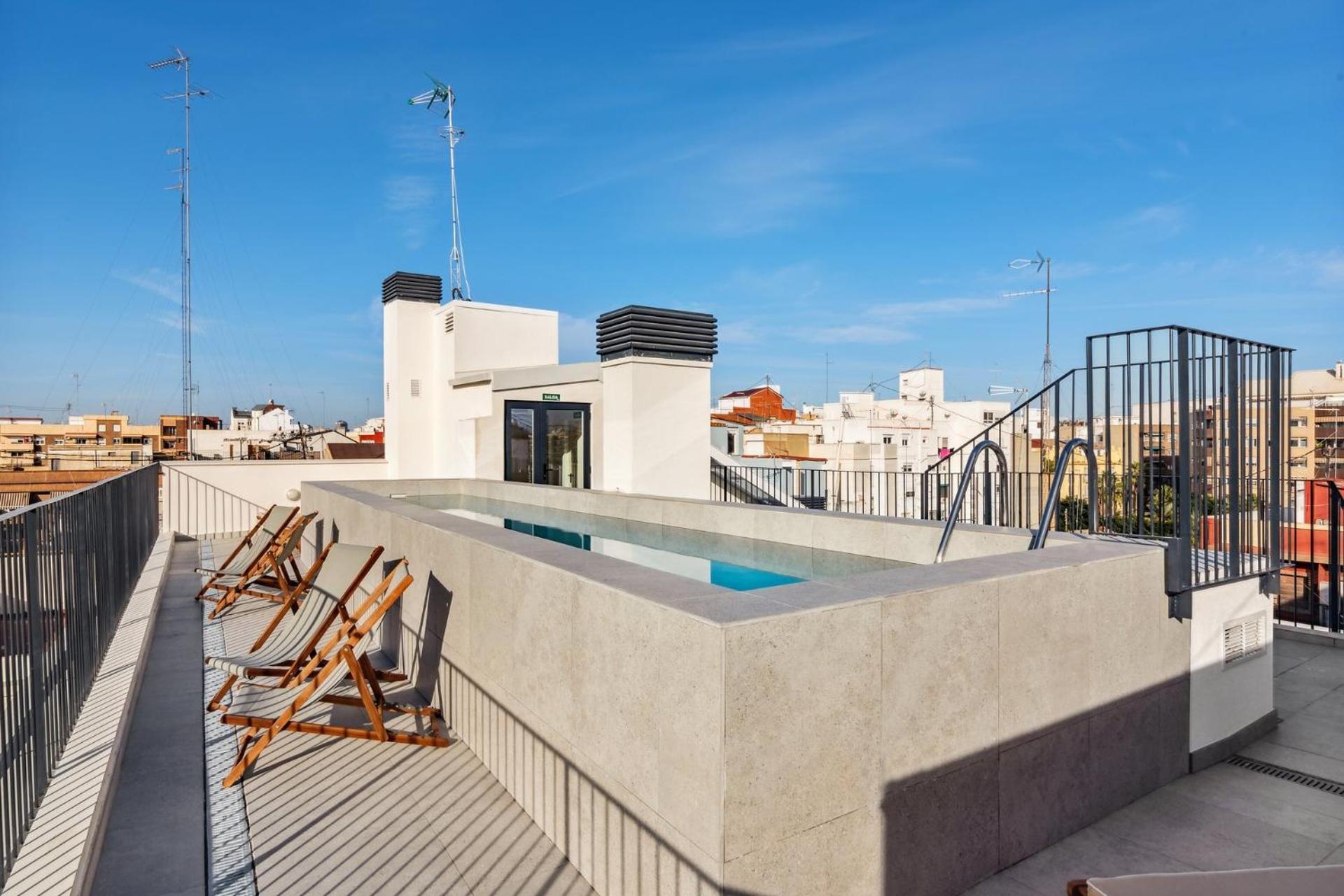 Limehome Valencia Carrer Del Pare Palau I Quer Exterior foto