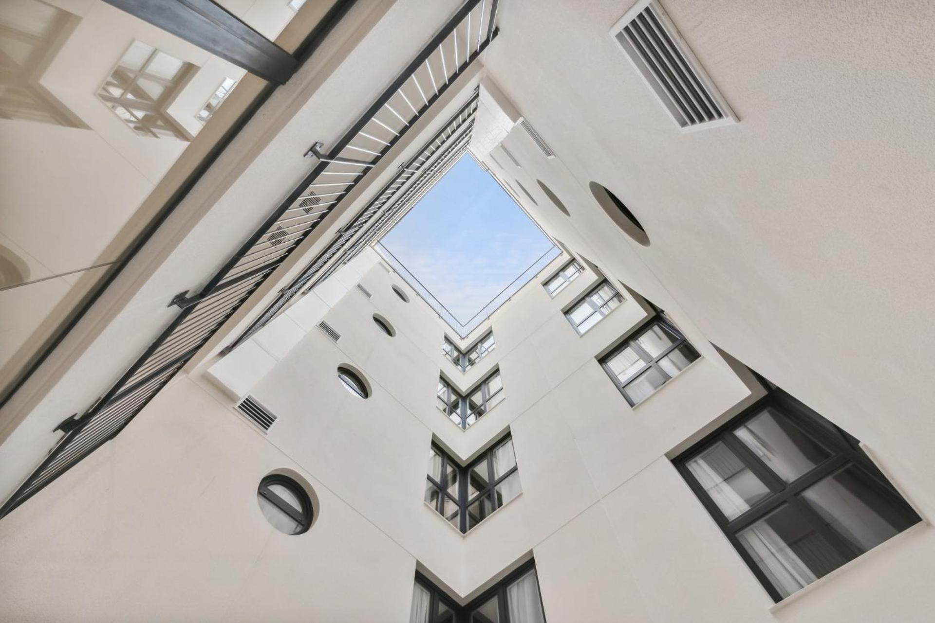 Limehome Valencia Carrer Del Pare Palau I Quer Exterior foto