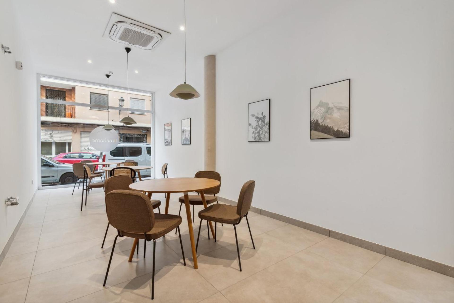 Limehome Valencia Carrer Del Pare Palau I Quer Exterior foto