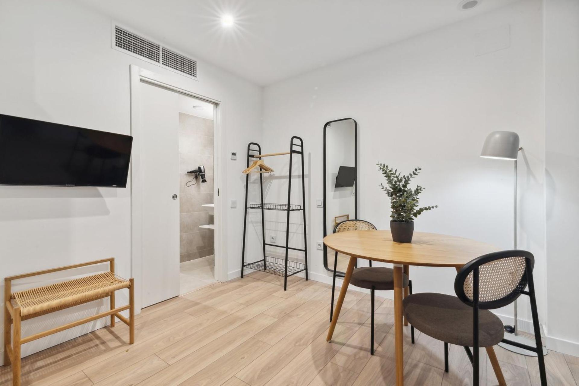 Limehome Valencia Carrer Del Pare Palau I Quer Cameră foto
