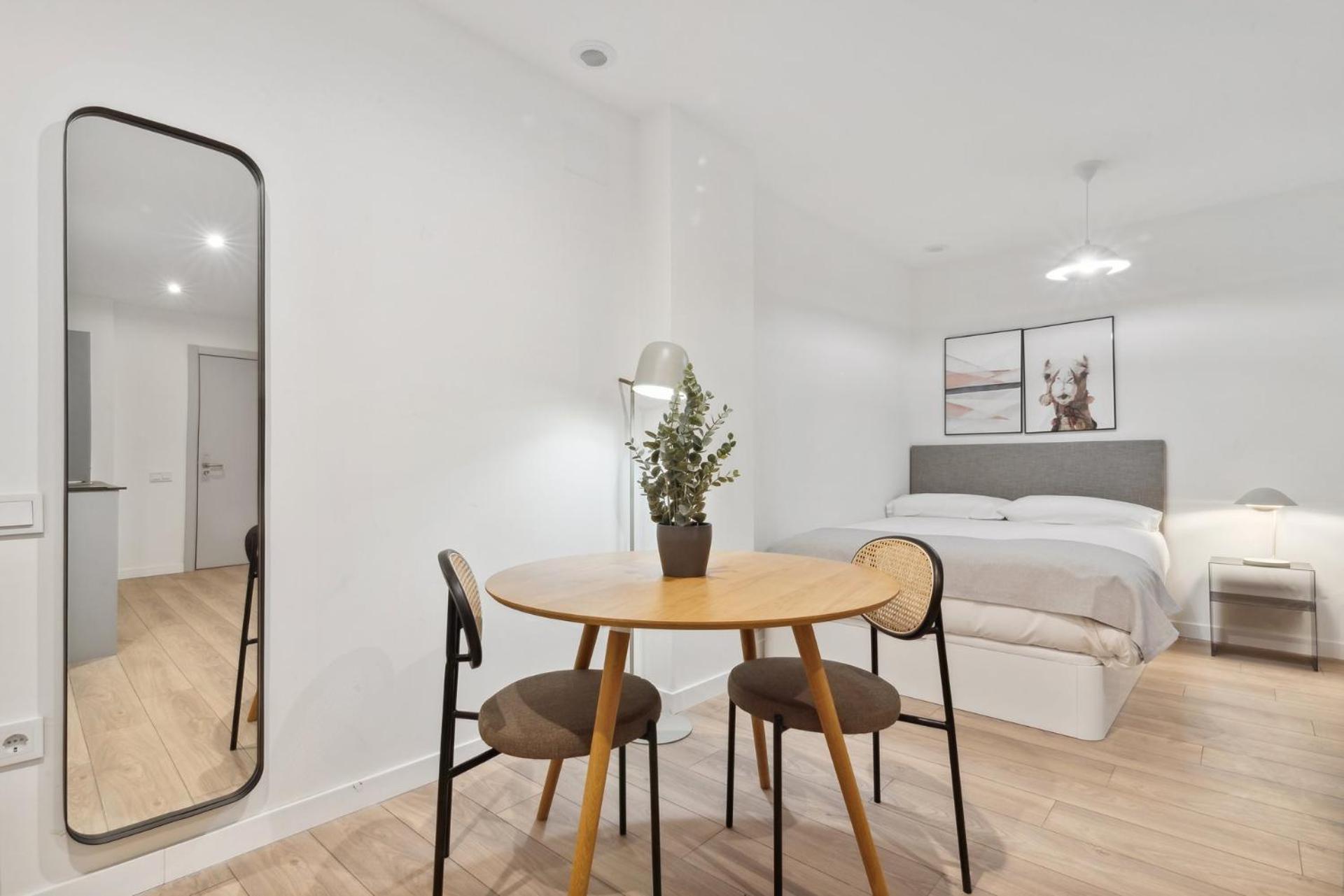 Limehome Valencia Carrer Del Pare Palau I Quer Cameră foto