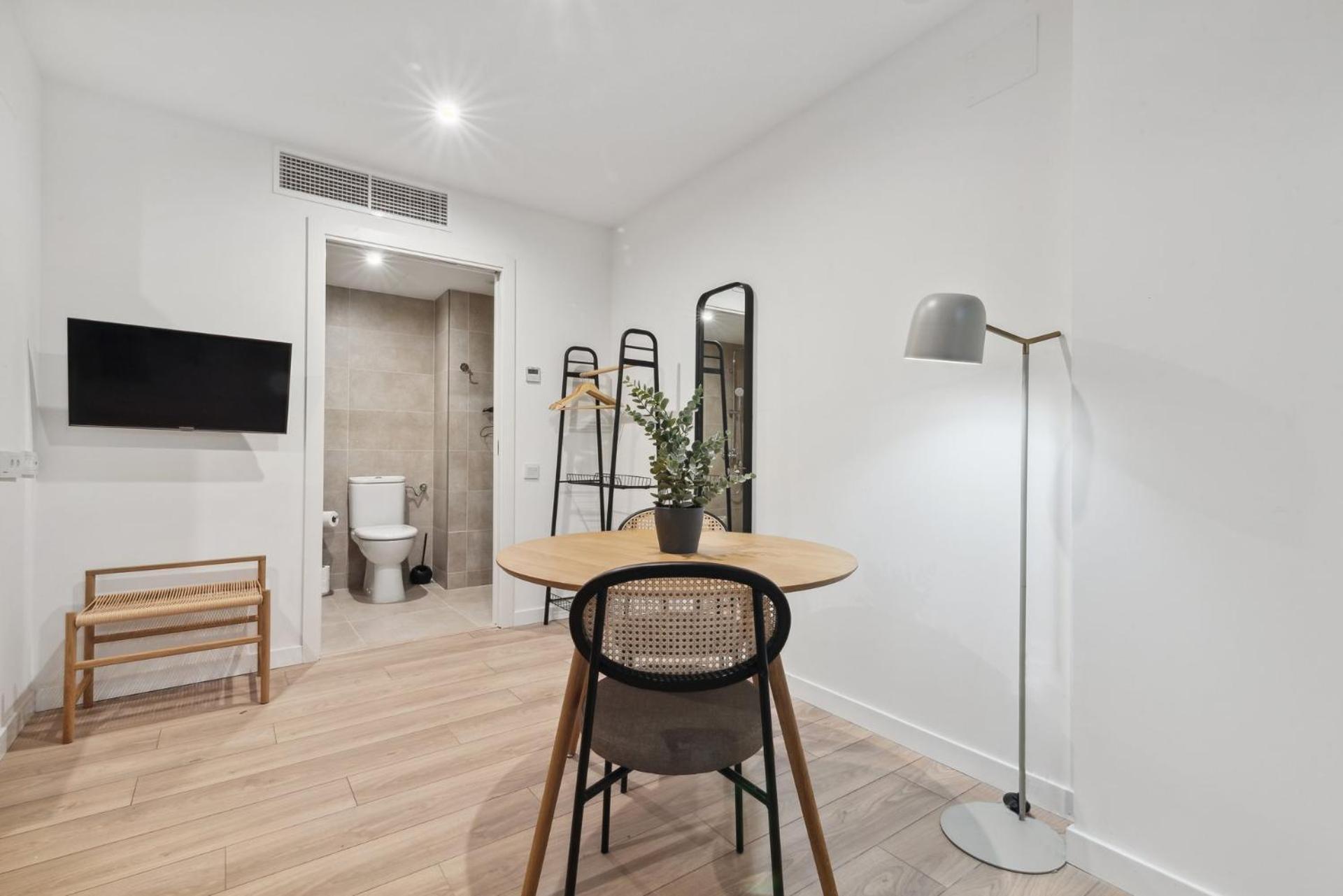 Limehome Valencia Carrer Del Pare Palau I Quer Cameră foto